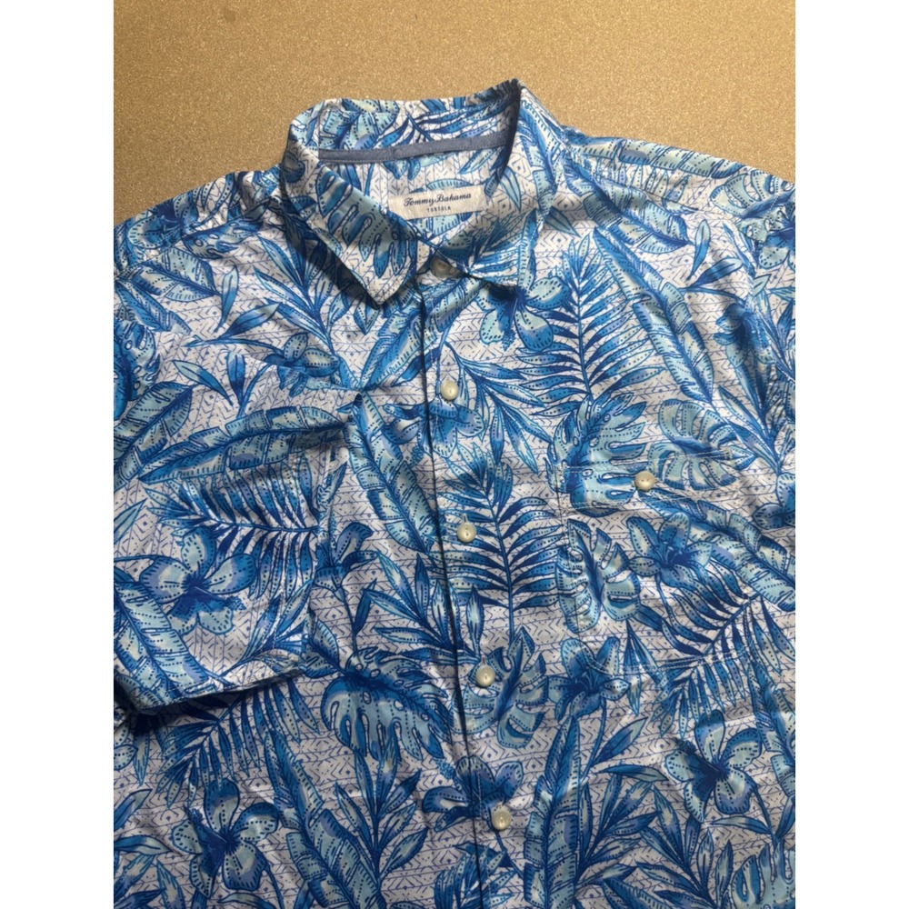 Tommy Bahama Tortola Floral Camp Shirt Tropical Vacation Blue White‎ L